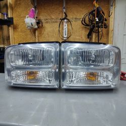 2005 Ford F350 Headlights