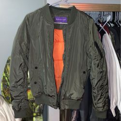 Madden girl Bomber Jacket Size M