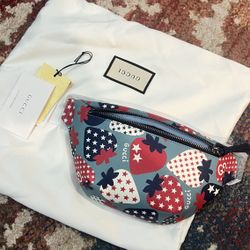 Gucci Star Strawberry Belt Bag