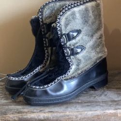 Vintage Snowland Winter Boots Womens Size 7 Faux Fur Lined Gray/Black
