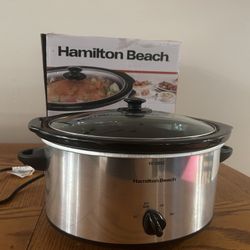 Brand New Hamilton beach slow cooker