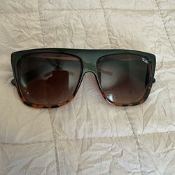 Desi Quay Sunglasses
