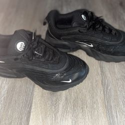 Nike Shoes Size 7