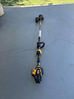 DEWALT DCST970B FLEXVOLT 60V 15 Inch MAX Cordless String Trimmer, Tool Only Slightly Used