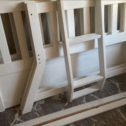 Twin Over Full Bunk Beds 