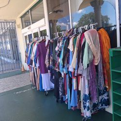 Men And Women New Clothes From Saudi, Dubai, India N Pakistan N Ever Wore 20.each N Up