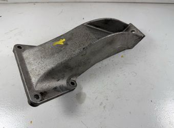 DRIVER LEFT MOTOR MOUNT BRACKET BMW E39 530i 528i 525i