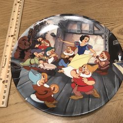 Disney Snow White Knowles Collector’s  Plate