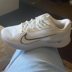 Vapor Nikes White 