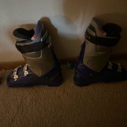 Lange ski boots