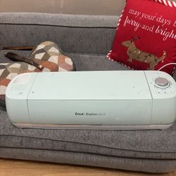 Cricut Explore Air 2 With Accessories 