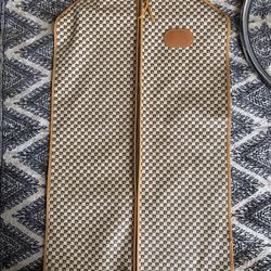 Vintage Suit Bag Pierre Cardin In Amazing Condition Never Used KENDALL AREA PICK UP 
