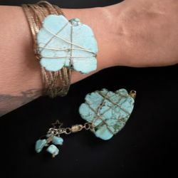 Turquoise Bracelet and Pendant set 