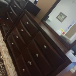 *Winter Closeout Sale!!!*---Sleek Emily Merlot Bed/Dresser Sets---From $399!!!---Delivery/Financing Available😉