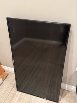 Hisense 40” LED HDTV – Model 40H5B