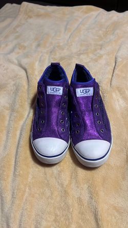 Uggs tennis shoes size 8 women