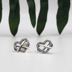Aretes Infinity