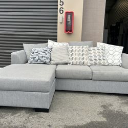 Sectional Couch 