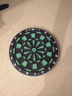 Arachnid soft top dart board.