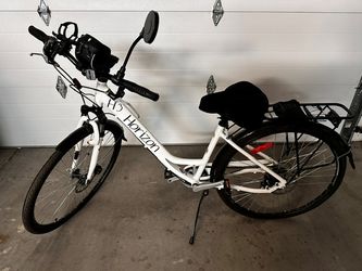 Infinity Horizon H3 Ladies Aluminum Step  - White Bike