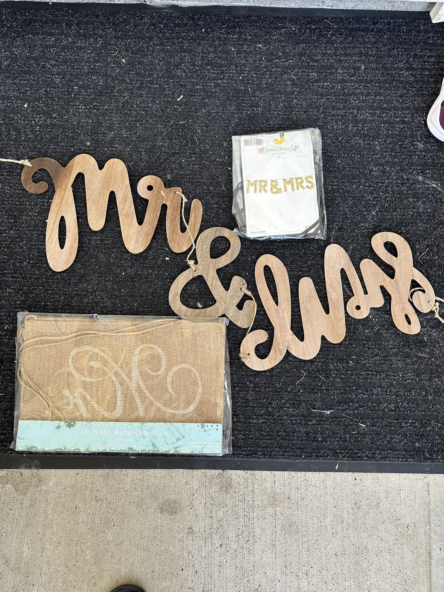 Mr & Mrs Sign, chair Sign, Balloon Banner Bundle Bridal Shower Wedding Mr Mrs