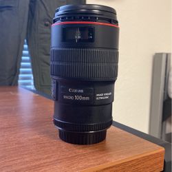 Canon EF 100mm f/2.8L Ultrasonic Image Stabilizer