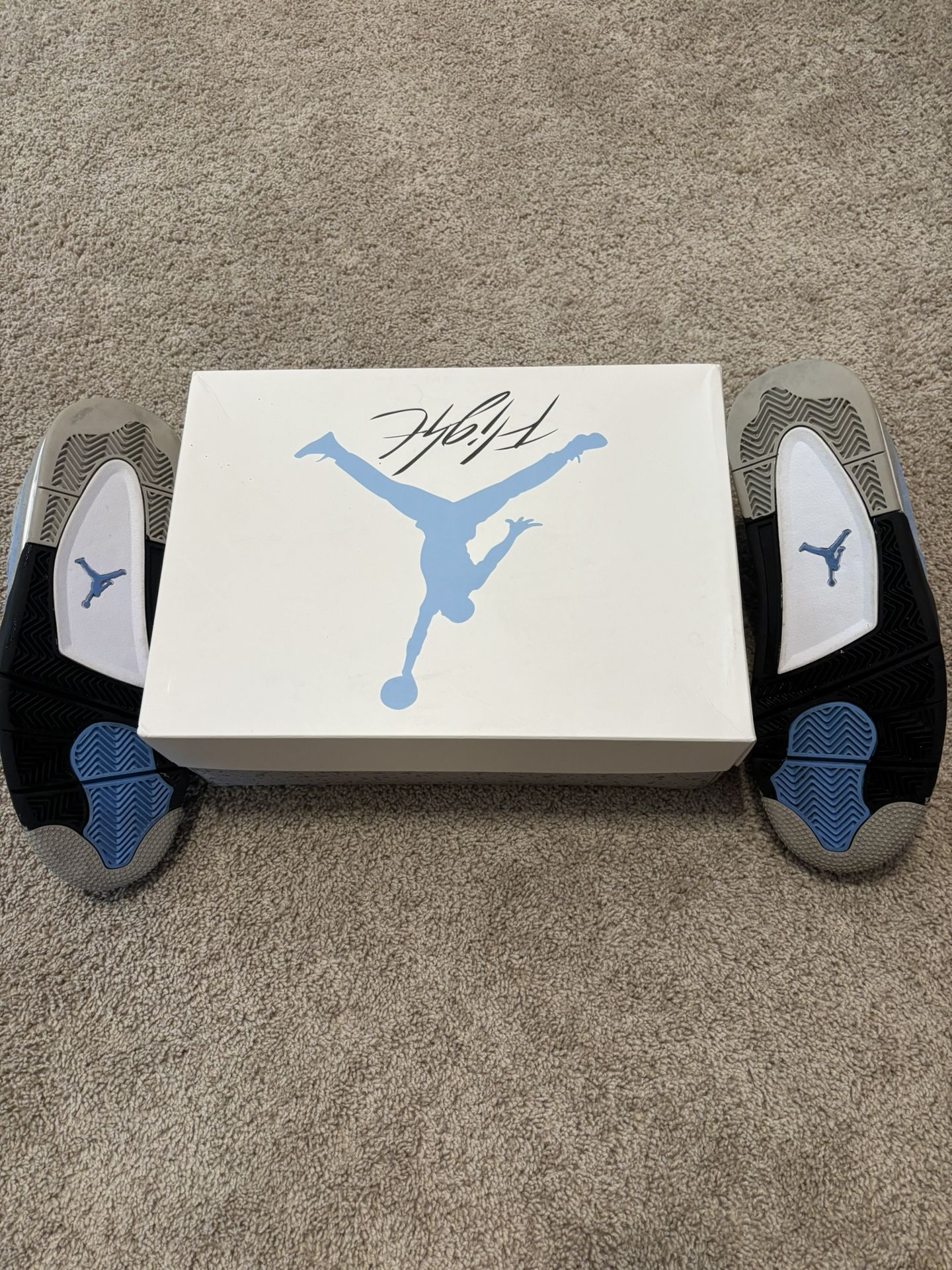 Air Jordan 4 retro University Blue