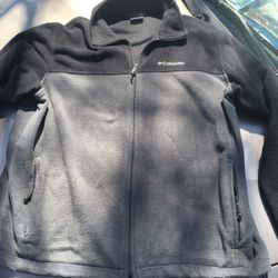 Very Nice Extra Large Columbia Fleece Only $20 Firm