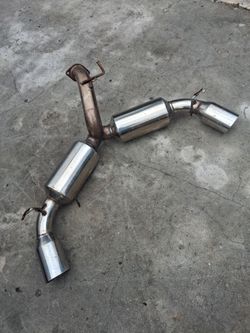 STAINLESS PERFORMANCE IS EXHAUST!! NOT SURE WHAT IT FITS!! 80$