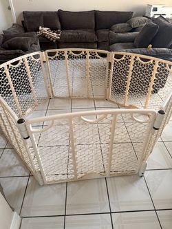 Baby Playpen Play Yard with Gate