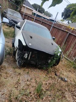 2011 Infiniti G37 Coupe PART OUT