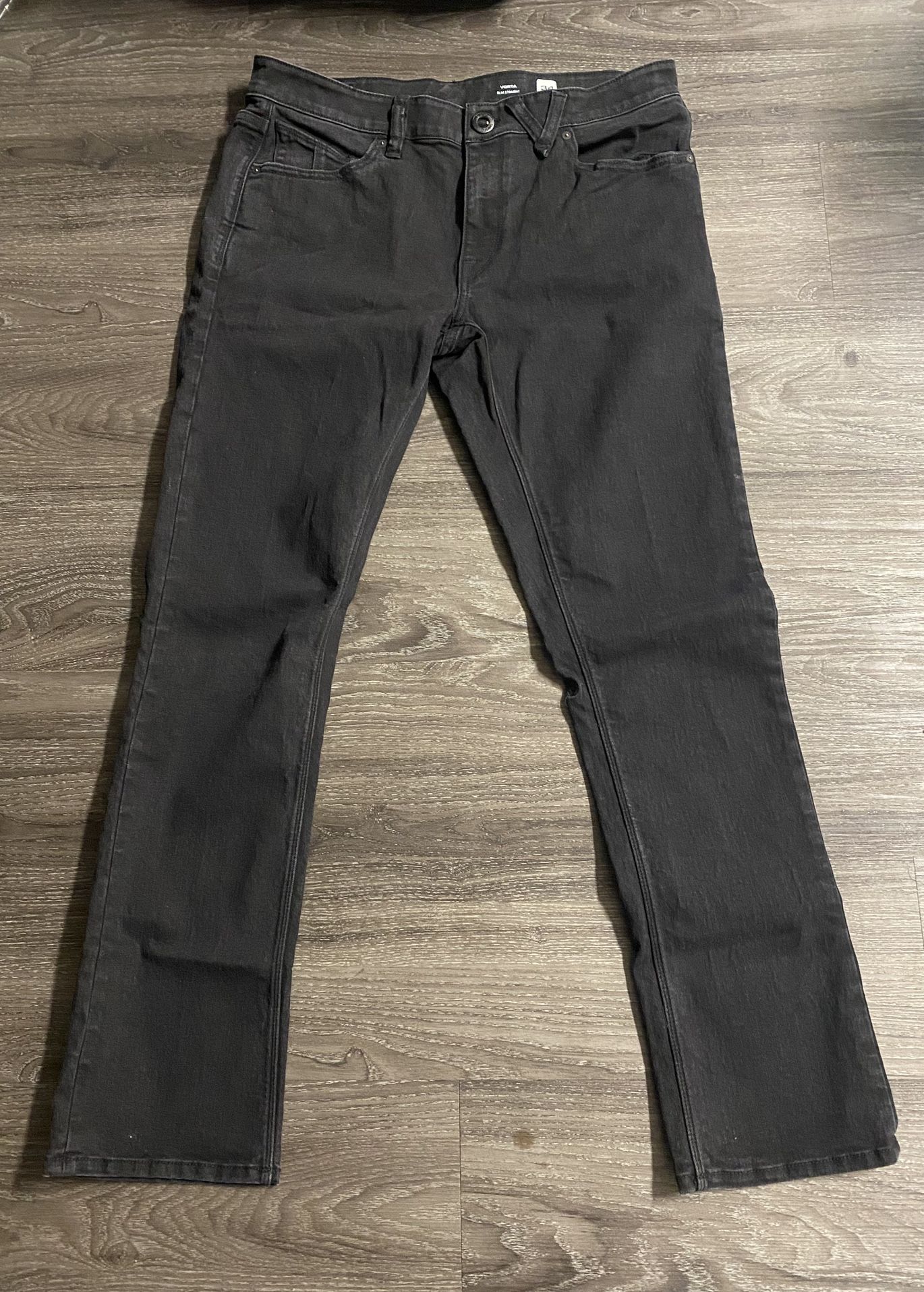 BRAND NEW! BLACK VOLCOM SLIM STRAIGHT FIT JEANS -Blackout Black The Perfect Balance of Style & Performance 🔥