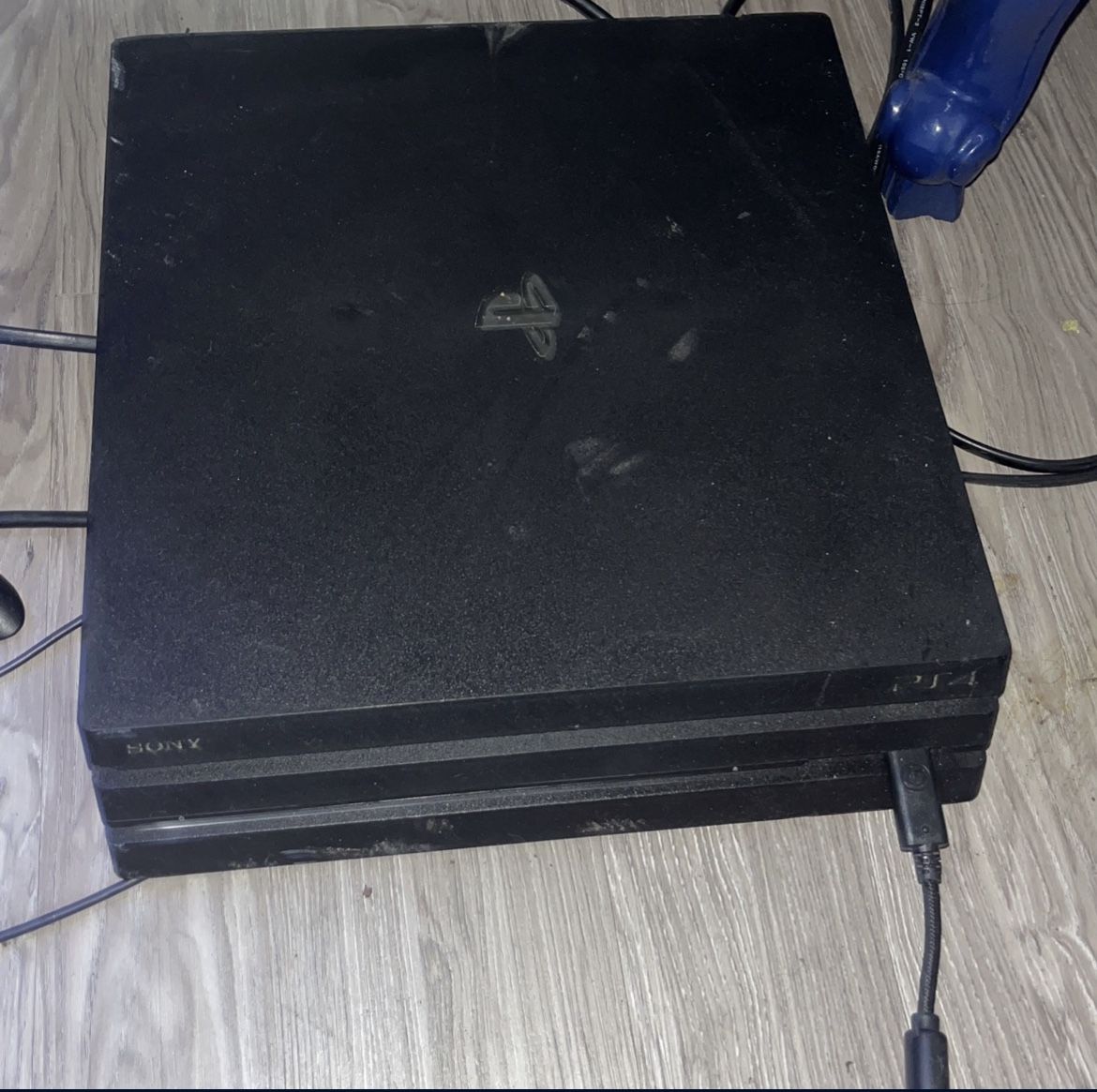 PS4 PRO