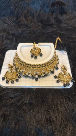 Indian Jewelry Set 