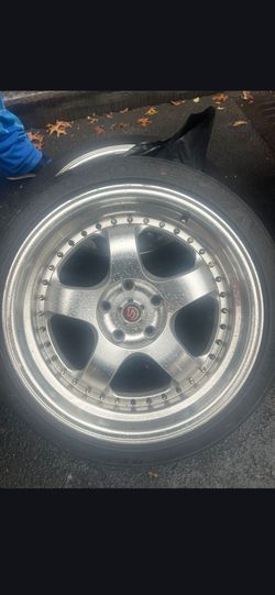 Four wheels 18x8.5 5x114