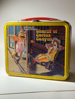 Vintage 1982 Ronald McDonald Lunchbox w/Thermos