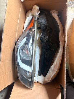 (2) Headlight assembly; 2016 Hyundai Elantra