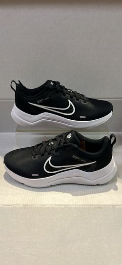 NIKE WOMANS DOWNSHIFTER 12 “BLACK WHITE”