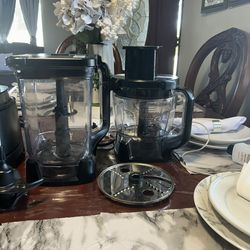 Ninja blender, juicer, ninja bullet combo