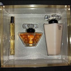 **New** Lancôme Paris Trésor Moments Gift Set