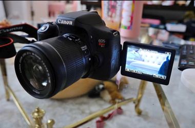 Canon EOS T6i plus 18-55mm lens, battery, charger, dummy battery