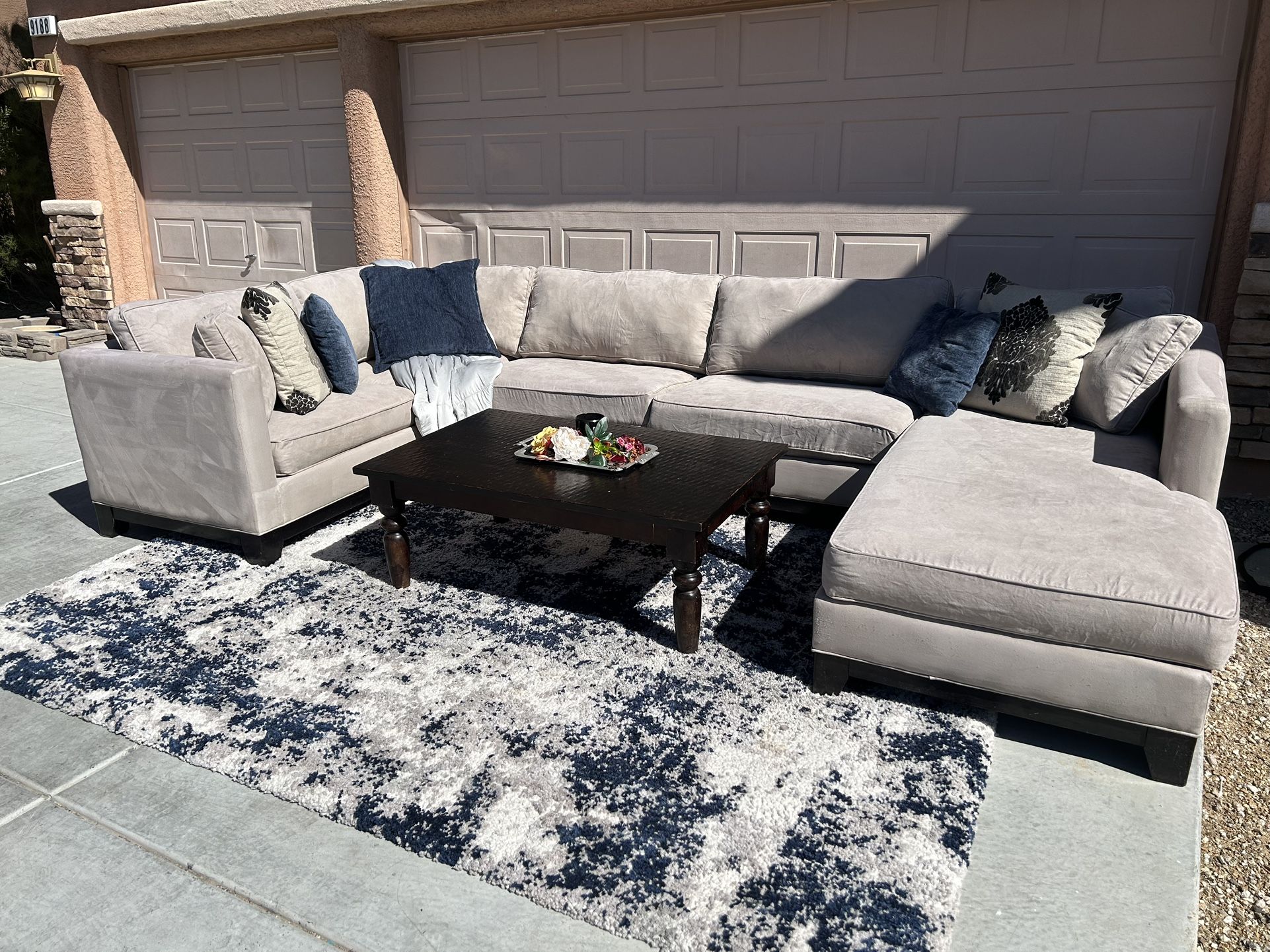Bauhaus 3-piece Sectional.