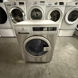 Electrolux Washer Machine “24( Lavadora )