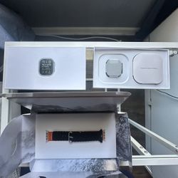 Apple Watch Ultra 2 GPS + Cellular 49mm Titanium Unlocked 100% Battery