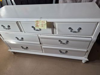 White 7-Drawer Dresser with Ornate Handles