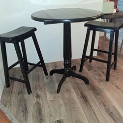 Bistro High Table With 30in Barstolls