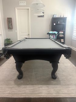Pool table Ohaulsen 8ft (free delivery & set up & new color felt of your choice )
