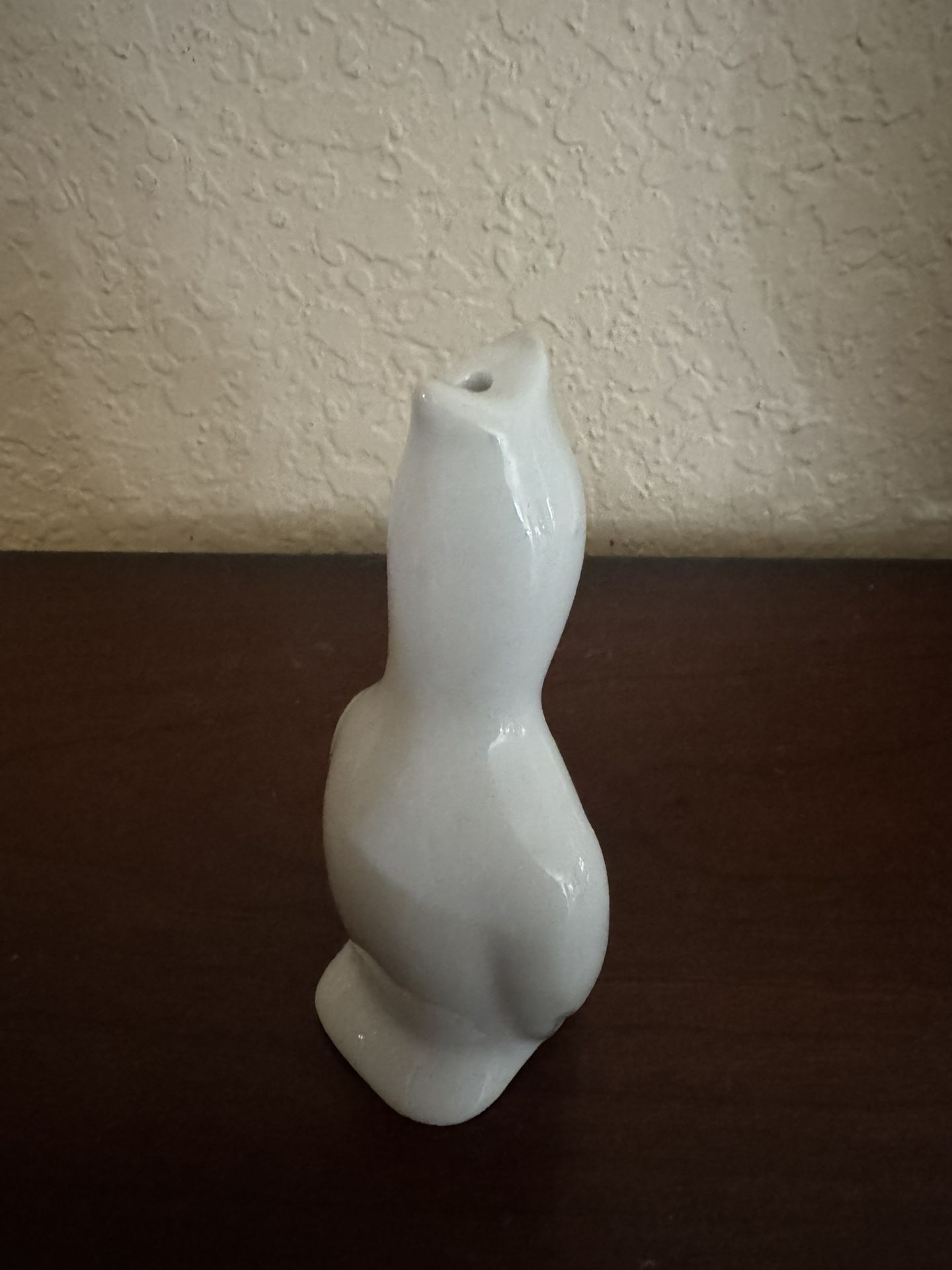 White Ceramic Bird Bud Vase – Minimalist Décor