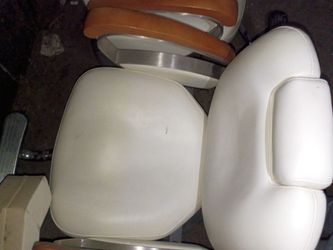 Barber chair hydraulic