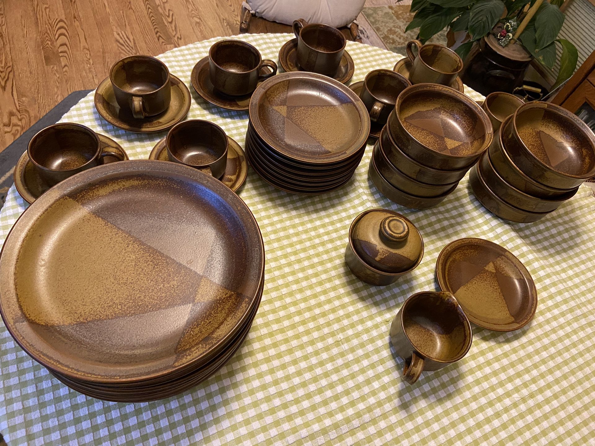Iron Mountain Roan Mountain vintage stoneware set